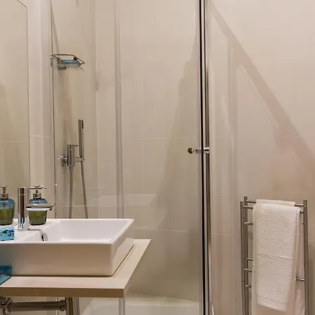 Mouzinhos Place Oporto