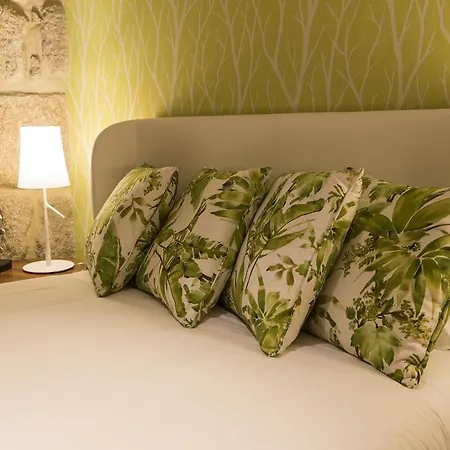 Mouzinhos Place * Oporto