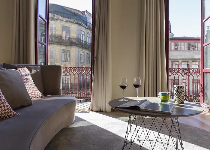 Mouzinhos Place Porto