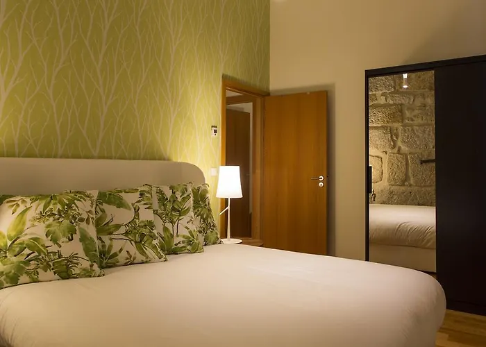 Mouzinhos Place Porto